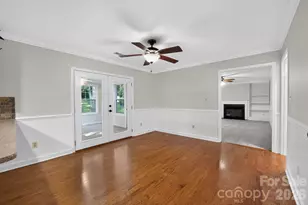 3909 Carmel Forest Dr, Charlotte, NC 28226 - Photo 4