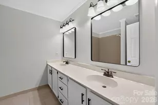 3909 Carmel Forest Dr, Charlotte, NC 28226 - Photo 10