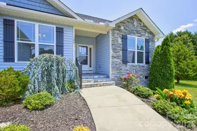 122 Cheraw Lane, Flat Rock, NC 28731 - Photo 2
