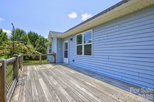 122 Cheraw Ln, Flat Rock, NC 28731 - Photo 18