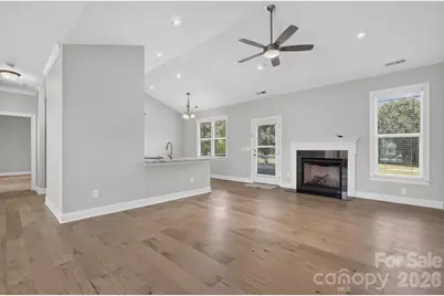 122 Cheraw Lane, Flat Rock, NC 28731 - Photo 4