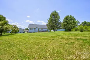 122 Cheraw Ln, Flat Rock, NC 28731 - Photo 20
