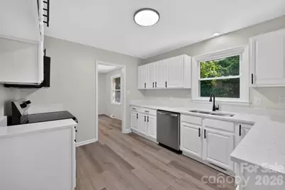 6820 Barrington Drive, Charlotte, NC 28215 - Photo 6