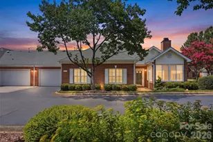 8302 Olde Troon Dr, Charlotte, NC 28277 - Photo 2