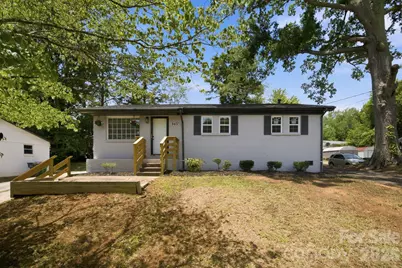 9401 Feldbank Drive, Charlotte, NC 28216 - Photo 6