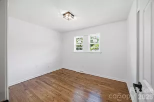 9401 Feldbank Dr, Charlotte, NC 28216 - Photo 18