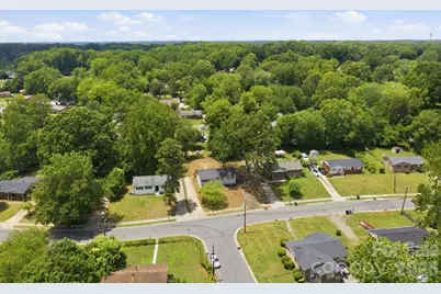 9401 Feldbank Drive, Charlotte, NC 28216 - Photo 38