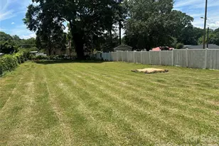 229 Cedar St, Belmont, NC 28012 - Photo 2