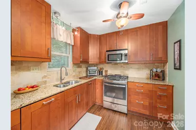 3201 Saint Augustine Place, Asheville, NC 28805 - Photo 12