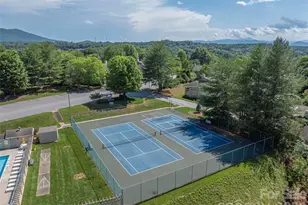 3201 St Augustine Pl, Asheville, NC 28805 - Photo 28