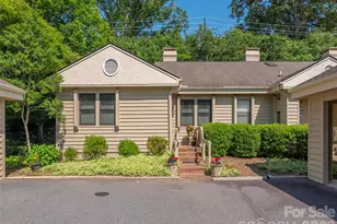 3201 St Augustine Pl, Asheville, NC 28805 - Photo 2