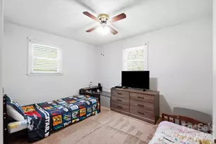 233 Scottie Pl, Charlotte, NC 28217 - Photo 16