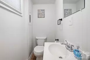 233 Scottie Pl, Charlotte, NC 28217 - Photo 8