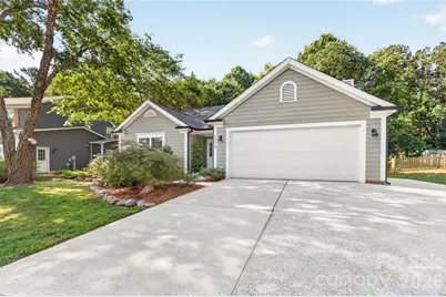 10316 Bon Meade Lane, Cornelius, NC 28031 - Photo 2