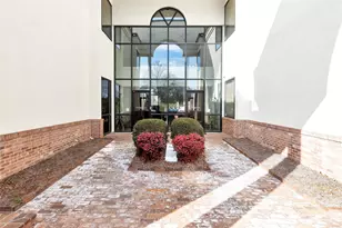 2101 Sardis Rd N, Charlotte, NC 28227 - Photo 6
