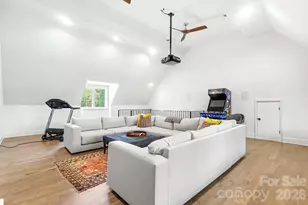 2310 Beverly Dr, Charlotte, NC 28207 - Photo 38