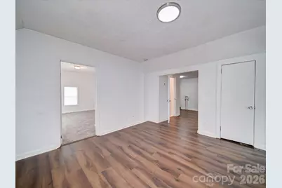 2300 Kennesaw Drive, Charlotte, NC 28216 - Photo 4