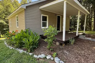 1312 Meadowlane Dr NW, Lenoir, NC 28645 - Photo 2