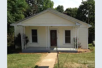 718 Wilmington Avenue, Statesville, NC 28677 - Photo 1