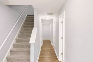 9815 Treeside Ln, Matthews, NC 28105 - Photo 2
