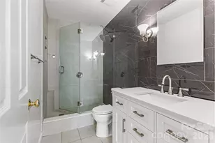 405 W 7th St, Charlotte, NC 28202 - Photo 16