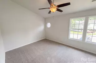 3831 Mohawk Ct, Charlotte, NC 28215 - Photo 12