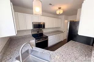 3831 Mohawk Ct, Charlotte, NC 28215 - Photo 6