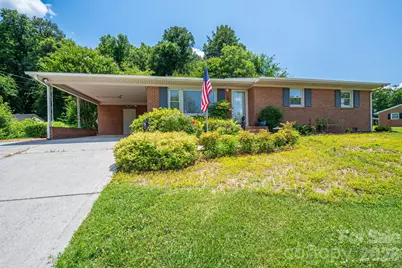 13 Spruce Pine Drive, Belmont, NC 28012 - Photo 2