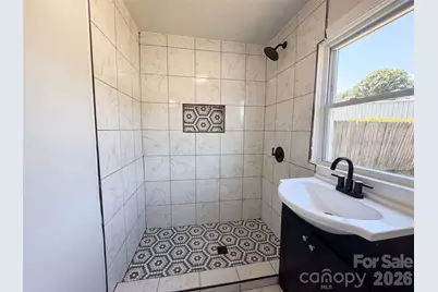 123 E Farmview Street, Gastonia, NC 28054 - Photo 12