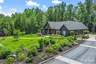 1844 Golf Course Rd, Columbus, NC 28722 - Photo 2