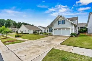 7362 Overjoyed Crossing, Charlotte, NC 28215 - Photo 2
