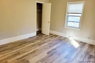 5405 Hilltop Cir, Charlotte, NC 28269 - Photo 10