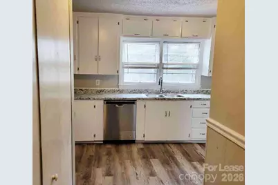 5405 Hilltop Circle, Charlotte, NC 28269 - Photo 4