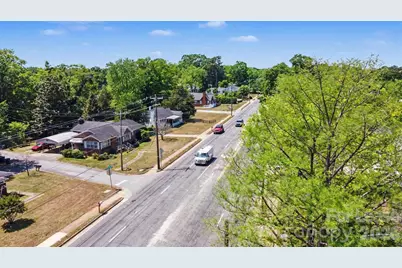 792 John B White Sr Boulevard, Spartanburg, SC 29306 - Photo 30