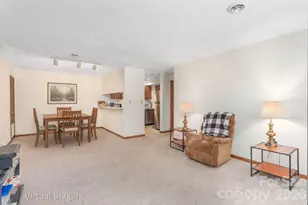 33 Ravencroft Ln, Asheville, NC 28803 - Photo 8