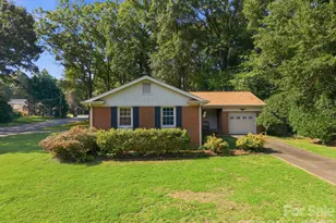 3630 Sulkirk Rd, Charlotte, NC 28210 - Photo 2