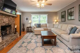 24 Audubon Dr, Asheville, NC 28804 - Photo 8