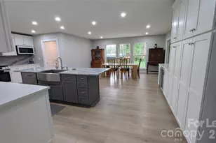 152 Vernon Dr, Davidson, NC 28036 - Photo 6
