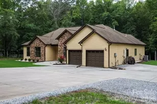 148 Williams Wood Dr, Prosperity, SC 29127 - Photo 2