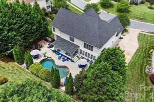 218 Crimson Orchard Dr, Mooresville, NC 28115 - Photo 2