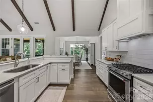 25 E Williams Meadow Ct, Hendersonville, NC 28739 - Photo 10