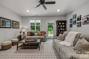 25 E Williams Meadow Ct, Hendersonville, NC 28739 - Photo 24