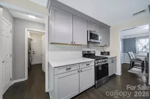 14338 Crown Harbor Dr, Charlotte, NC 28278 - Photo 22