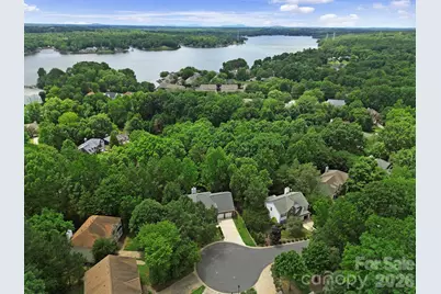 14338 Crown Harbor Drive, Charlotte, NC 28278 - Photo 4