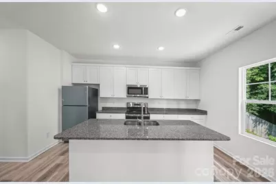 7725 E Lane Drive, Charlotte, NC 28212 - Photo 18