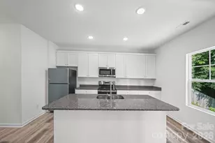 7725 E Lane Dr, Charlotte, NC 28212 - Photo 18