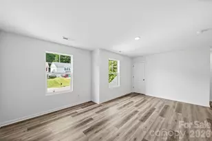 7725 E Lane Dr, Charlotte, NC 28212 - Photo 26