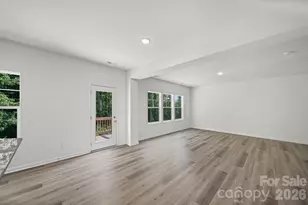 7725 E Lane Dr, Charlotte, NC 28212 - Photo 14