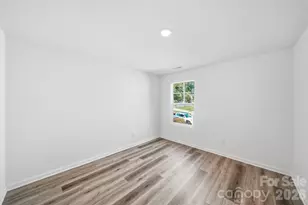 7725 E Lane Dr, Charlotte, NC 28212 - Photo 34