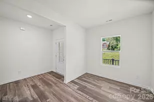 7809 E Lane Dr, Charlotte, NC 28212 - Photo 4